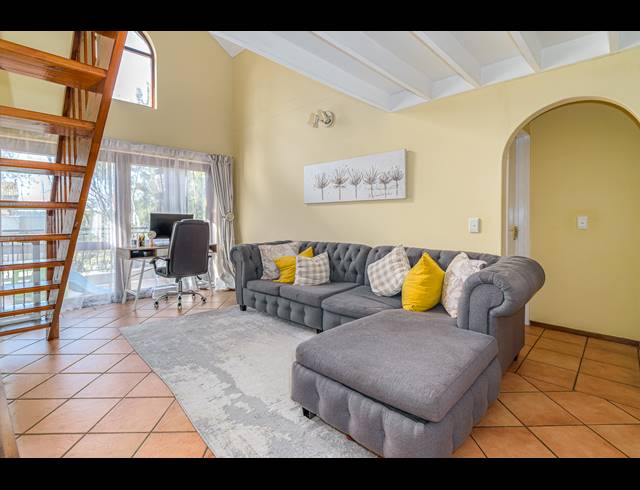 2 BEDROOM APARTMENT FOR SALE IN PAULSHOF